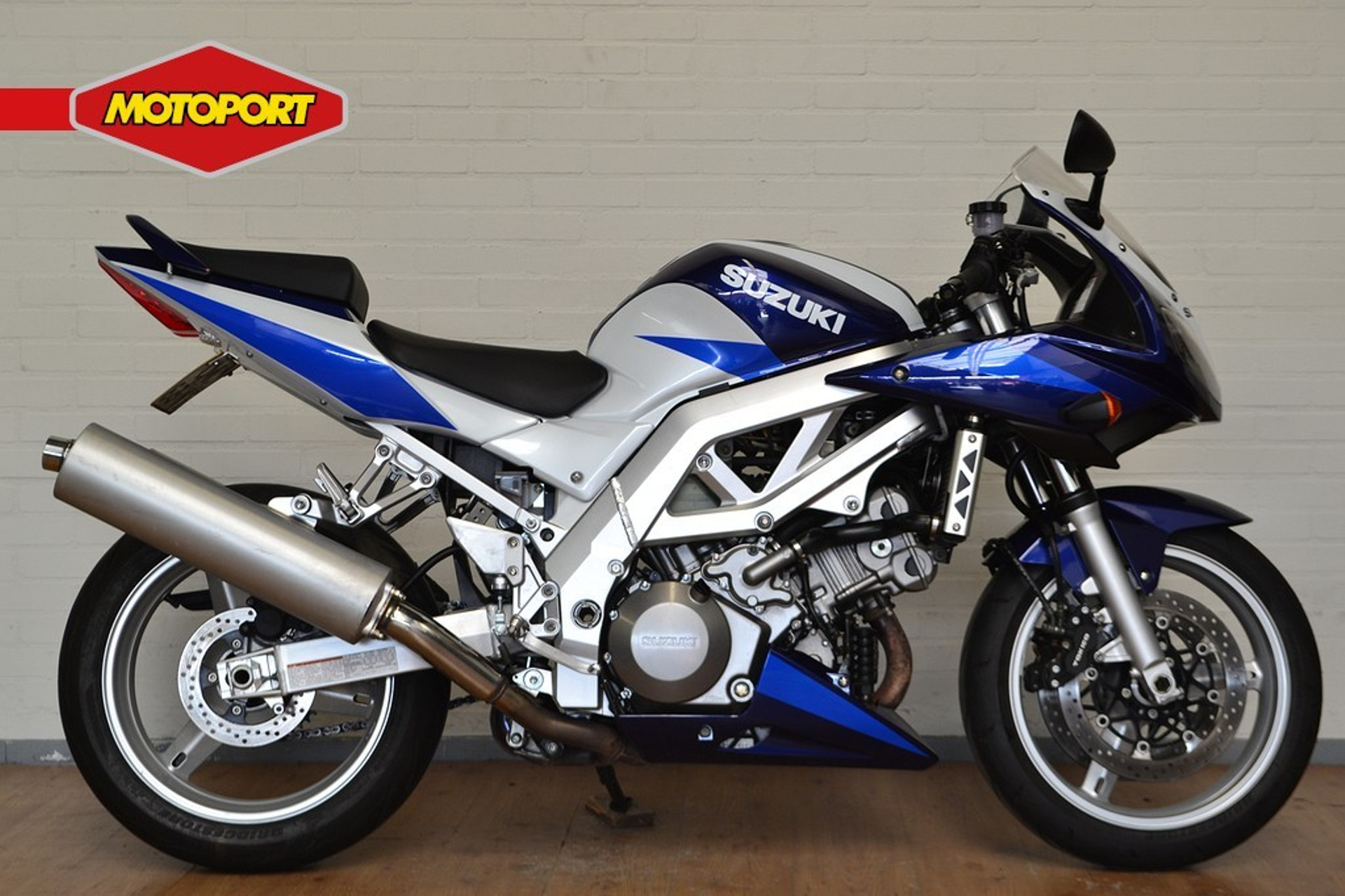 Suzuki SV 1000 S 1 Suzuki SV 1000 S