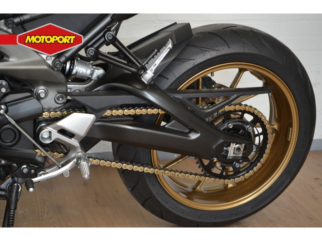 Yamaha MT 09 10 Yamaha MT 09 - Afbeelding 10
