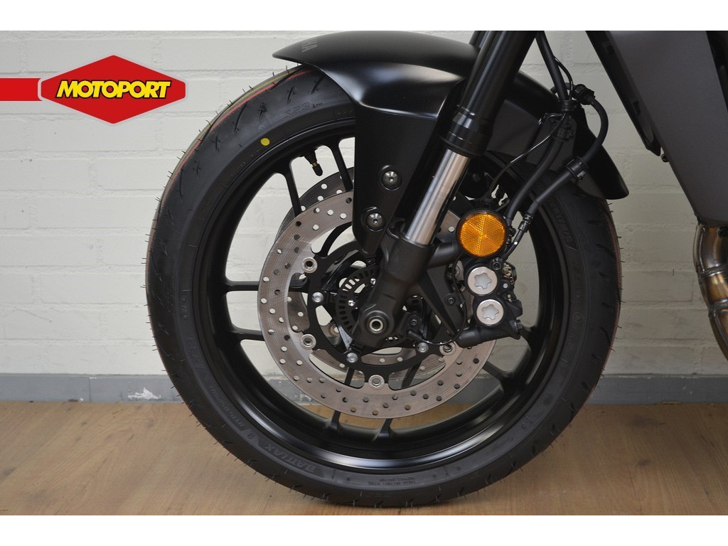 Yamaha MT 09 12 Yamaha MT 09 - Afbeelding 12