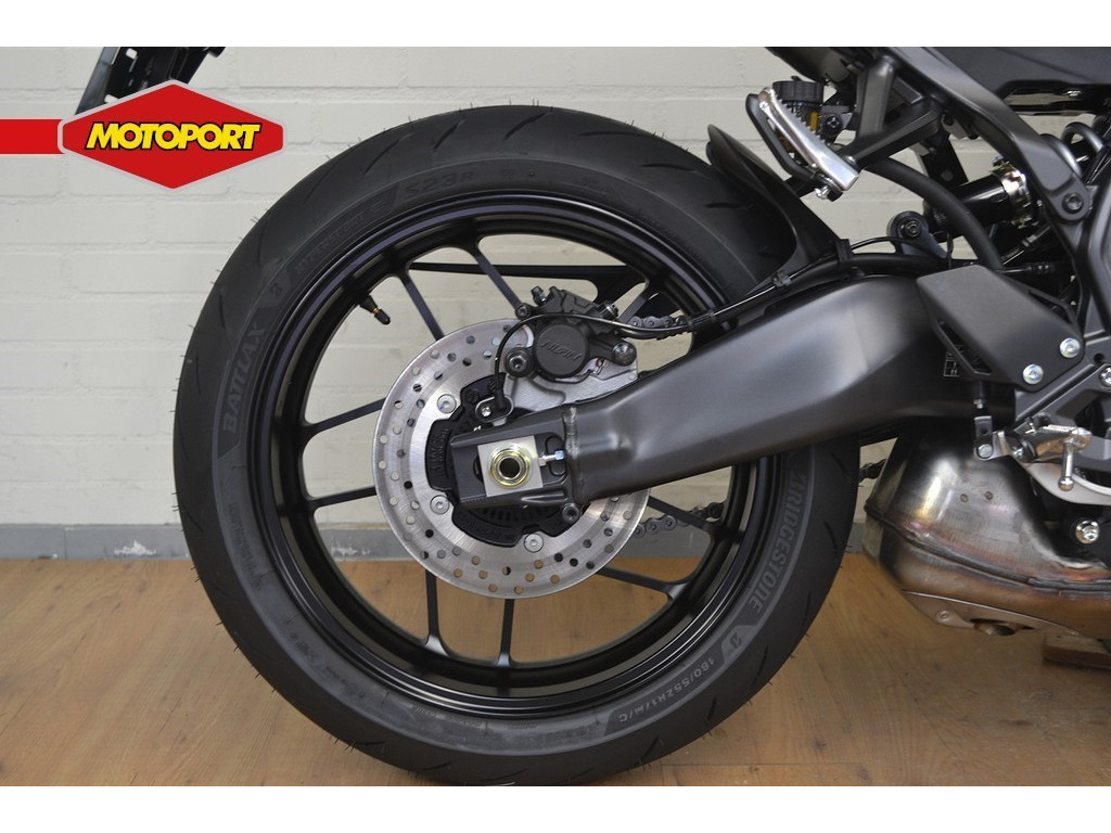 Yamaha MT 09 8 Yamaha MT 09 - Afbeelding 8