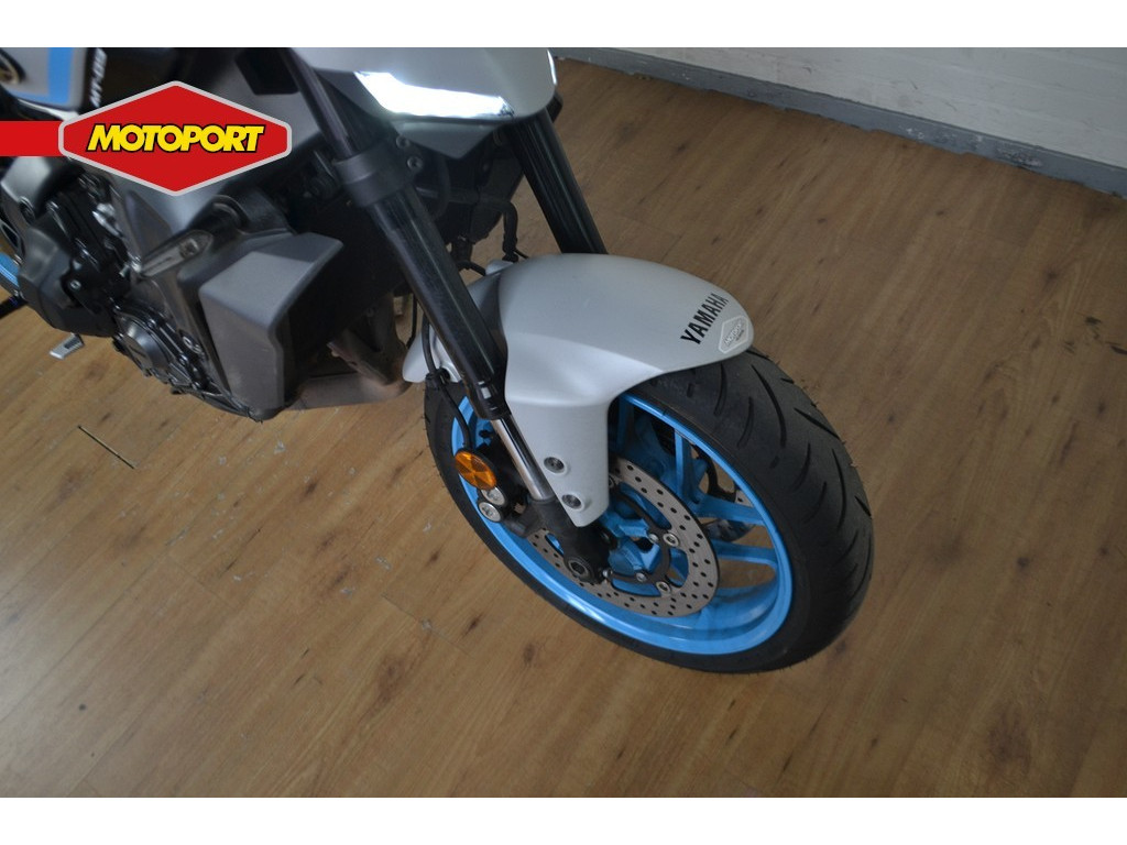 Yamaha MT 09 4 Yamaha MT 09 - Afbeelding 4